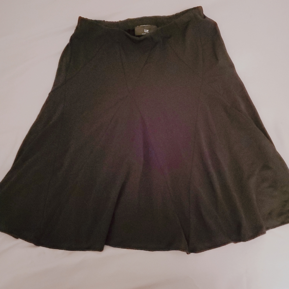 Black skirt